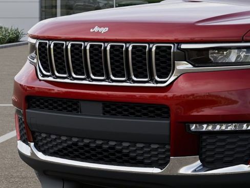 New 2025 Jeep Grand Cherokee L Limited w/ Trailer Tow Package AWD/4WD image 11