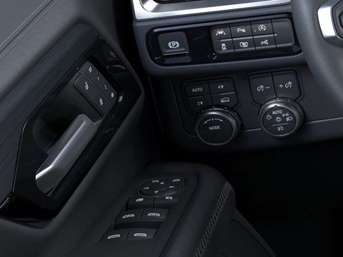 New 2026 GMC Yukon Denali w/ Sun & Power Step Package image 29