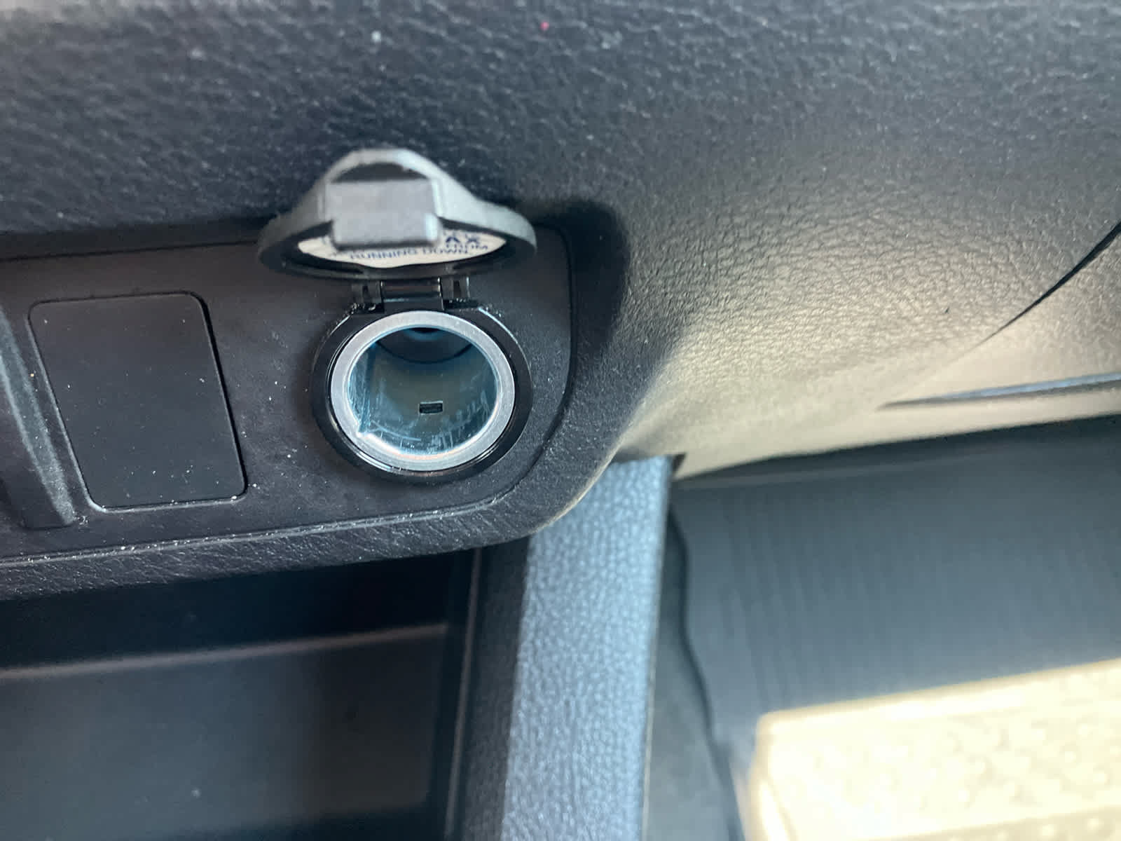 Used 2023 Toyota Tacoma SR5 RWD image 25
