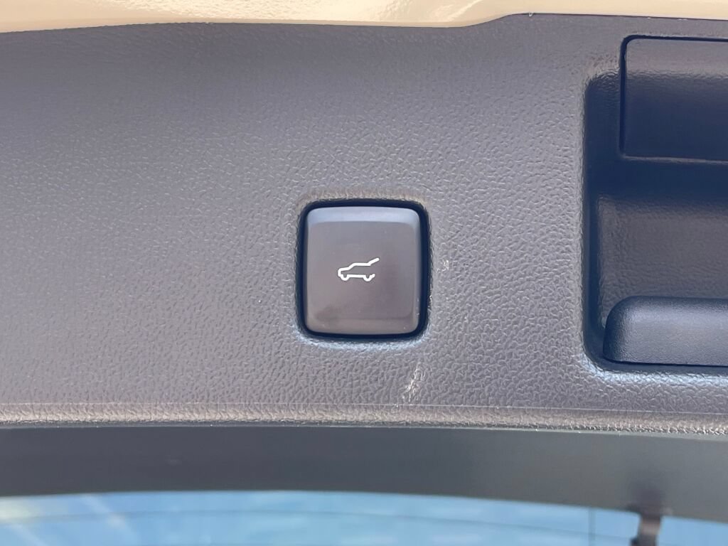 Used 2023 Ford Escape ST-Line Elite w/ Premium Technology Package AWD/4WD image 25