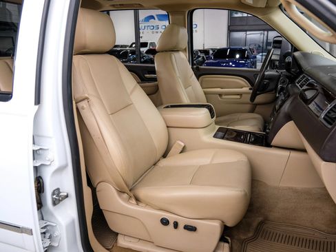 Used 2012 GMC Sierra 3500 Denali AWD/4WD image 42