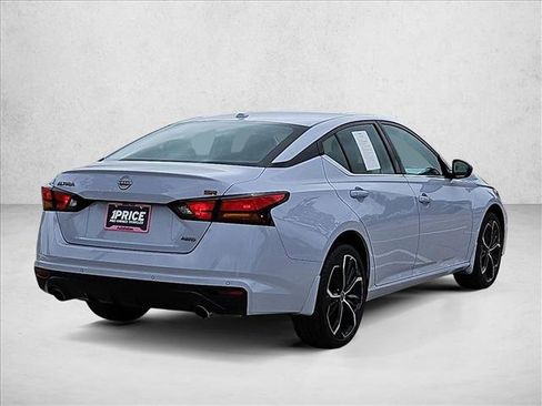 Used 2025 Nissan Altima 2.5 SR w/ SR Premium Package AWD/4WD image 5