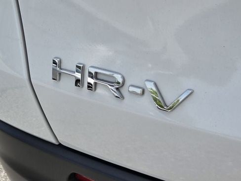 Used 2025 Honda HR-V LX image 41
