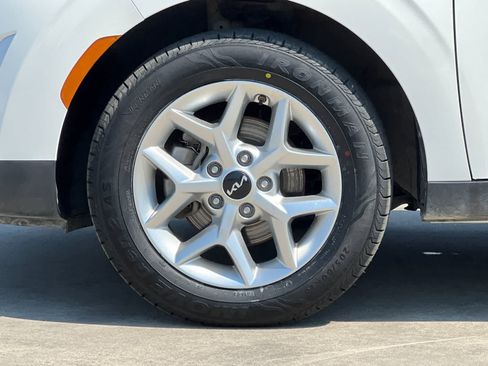 Used 2023 Kia Soul LX w/ Option Group 015 FWD image 26
