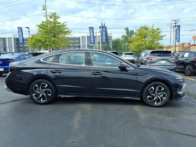 Used 2025 Hyundai Sonata SEL FWD image 24