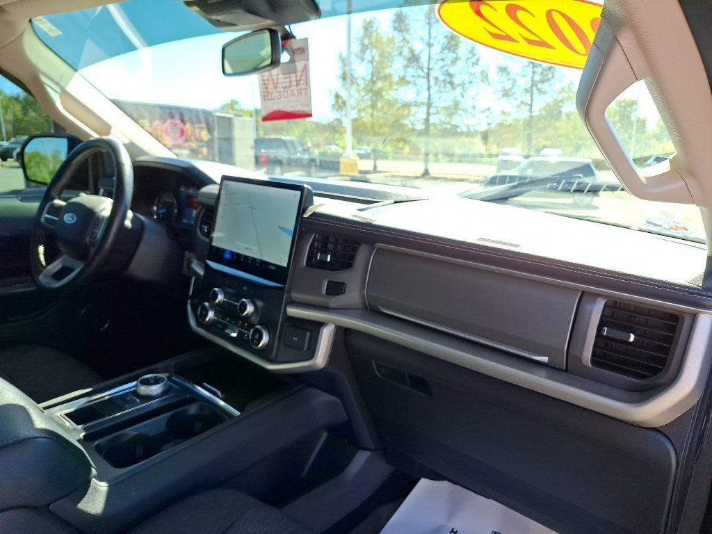 Used 2022 Ford Expedition XLT RWD image 39