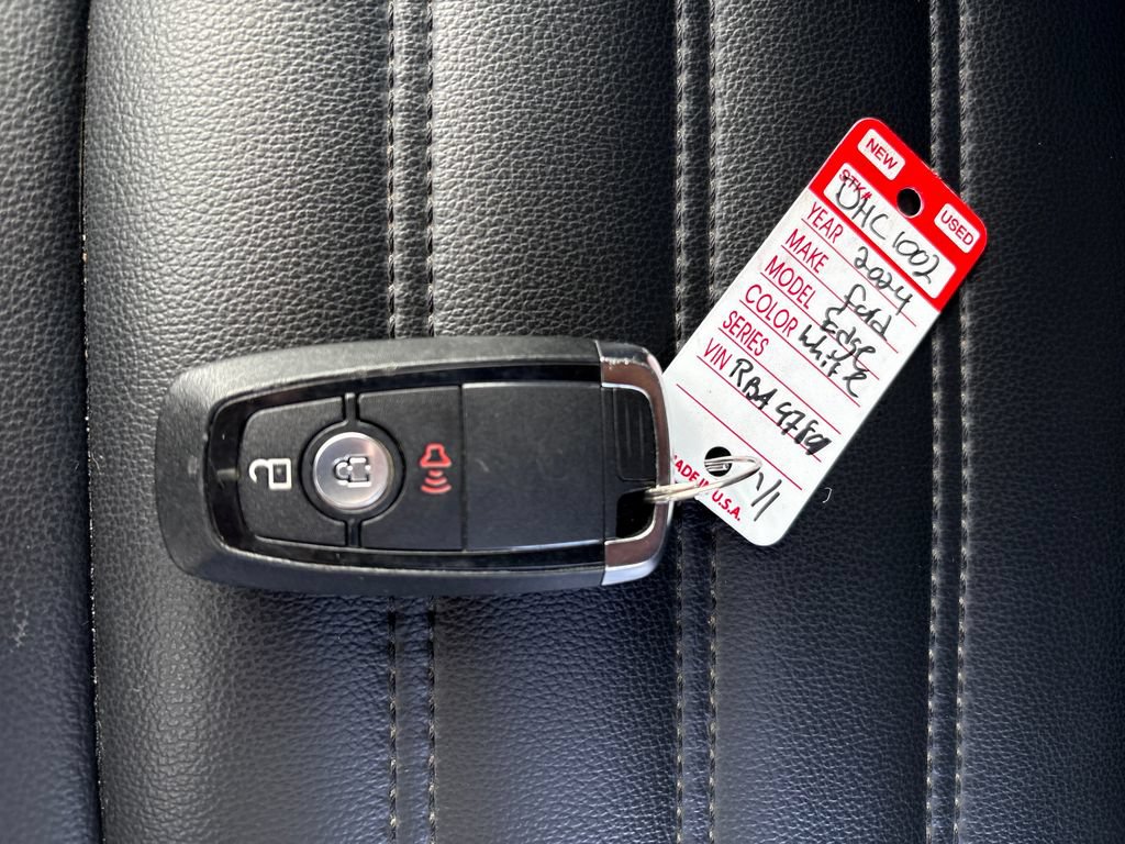 Used 2024 Ford Edge SEL AWD/4WD image 32