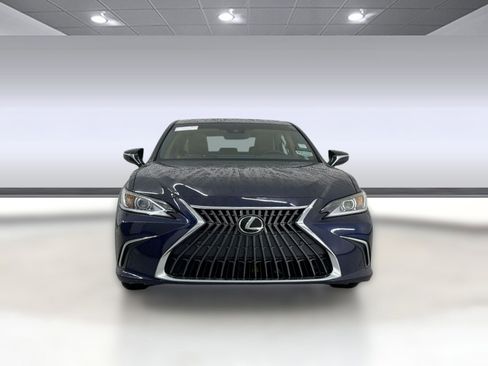 Certified 2025 Lexus ES 350 w/ Premium Package image 6