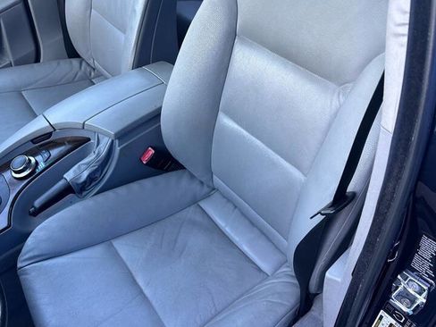 Used 2006 BMW 530xi Sedan image 14