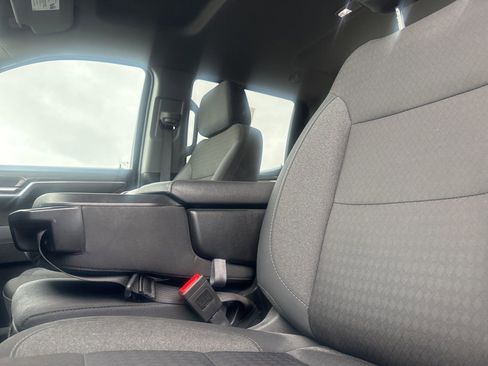 Used 2025 Chevrolet Silverado 1500 LT image 28