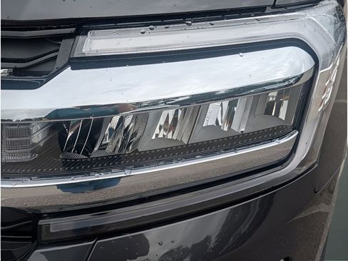 Used 2023 Ford Expedition Limited RWD image 12