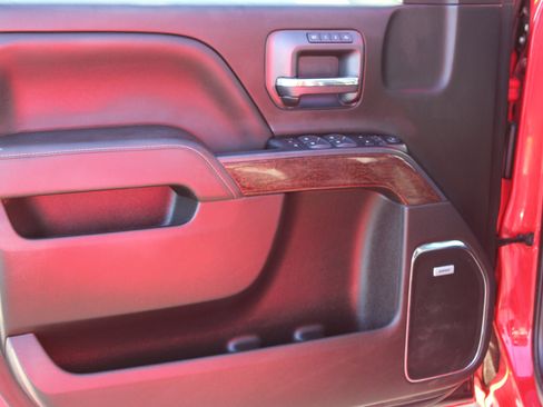 Used 2018 GMC Sierra 1500 SLT w/ SLT Premium Package image 13