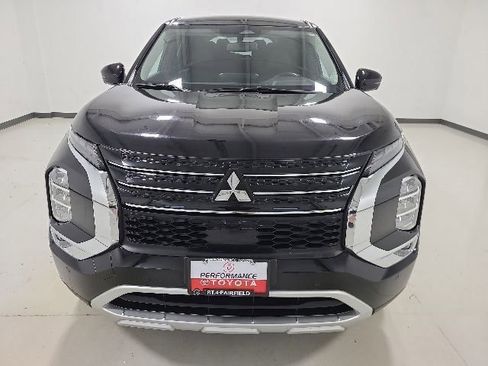Used 2024 Mitsubishi Outlander SE FWD image 6
