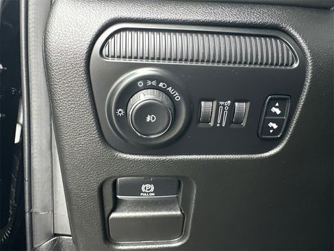 Used 2022 Jeep Wagoneer Series II w/ Premium Group I image 29