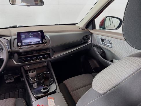 Used 2023 Nissan Rogue SV AWD/4WD image 22