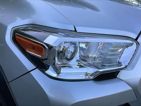 Certified 2023 Toyota Tacoma SR5 w/ SX Package AWD/4WD image 25