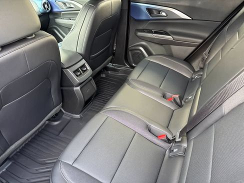 New 2026 Chevrolet Equinox EV LT image 4