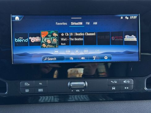 Used 2025 Mercedes-Benz Sprinter 3500 w/ Charging Package, Dashboard image 25