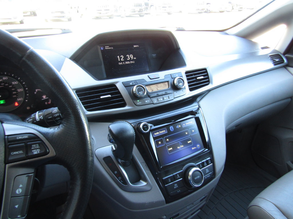 Used 2016 Honda Odyssey Touring Elite image 27