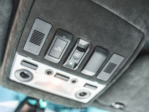 Used 2006 BMW M5 image 28