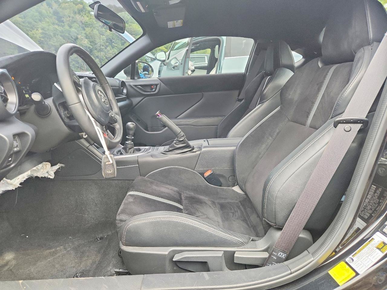Used 2023 Toyota GR86 Premium RWD image 6