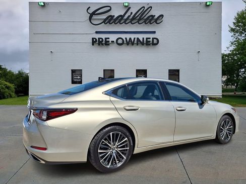 Used 2023 Lexus ES 350 w/ Premium Package image 3