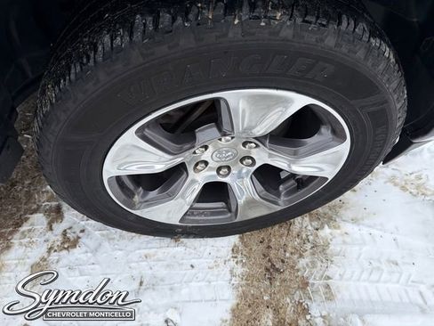 Used 2019 RAM 1500 Laramie w/ Sport Appearance Package image 25