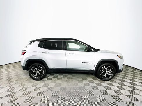 Certified 2024 Jeep Compass Limited image 13