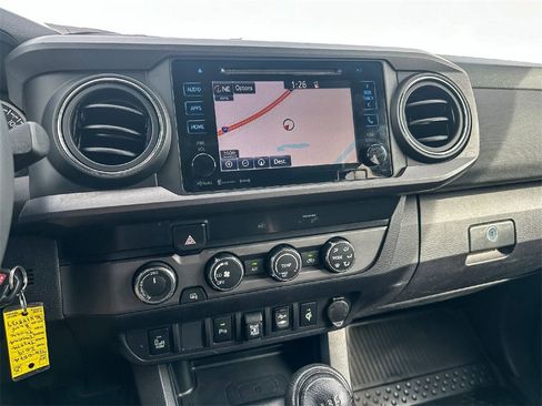 Used 2019 Toyota Tacoma TRD Off-Road image 30
