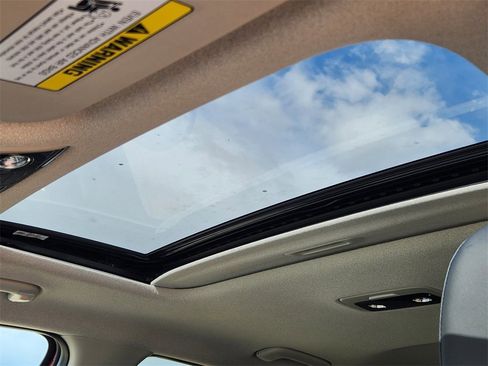 New 2025 Kia Niro EX Touring image 18