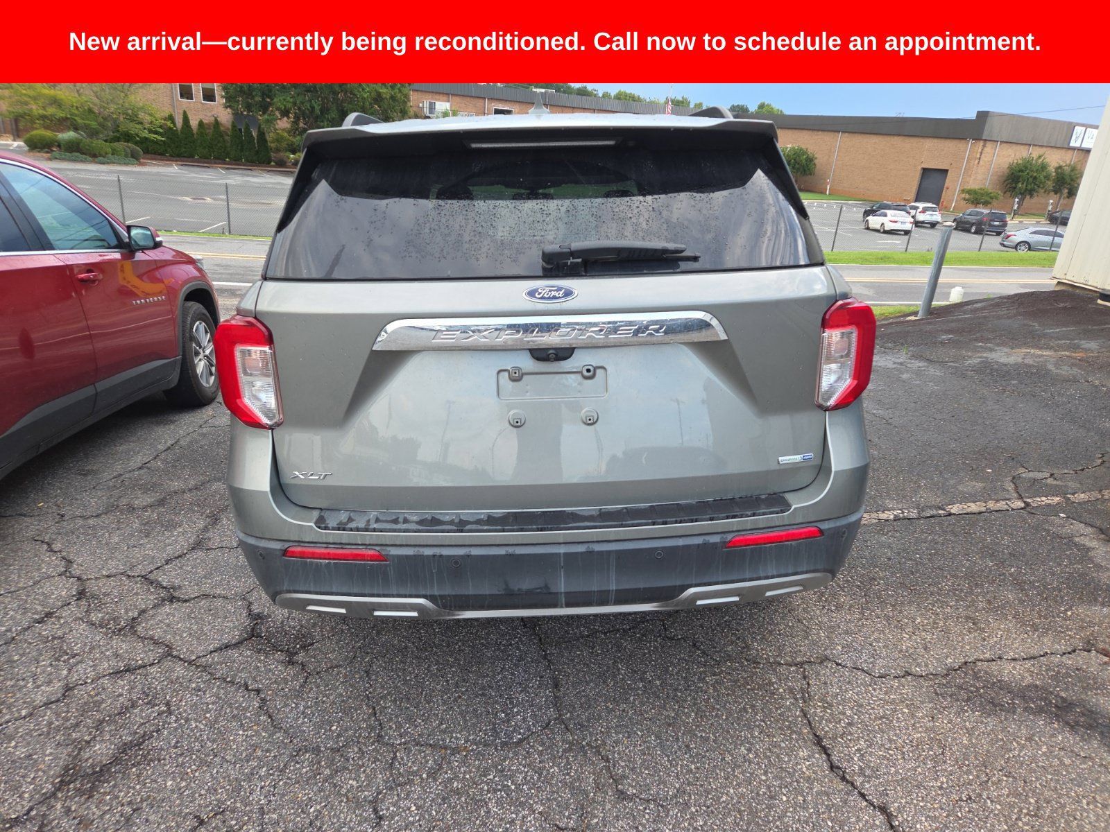 Used 2020 Ford Explorer XLT w/ Equipment Group 202A AWD/4WD image 6