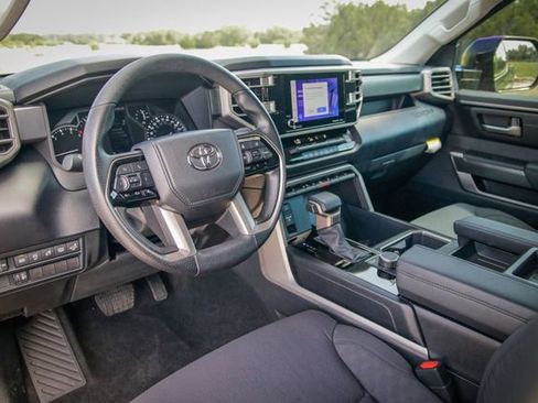 Used 2022 Toyota Tundra SR5 w/ Convenience Package RWD image 8