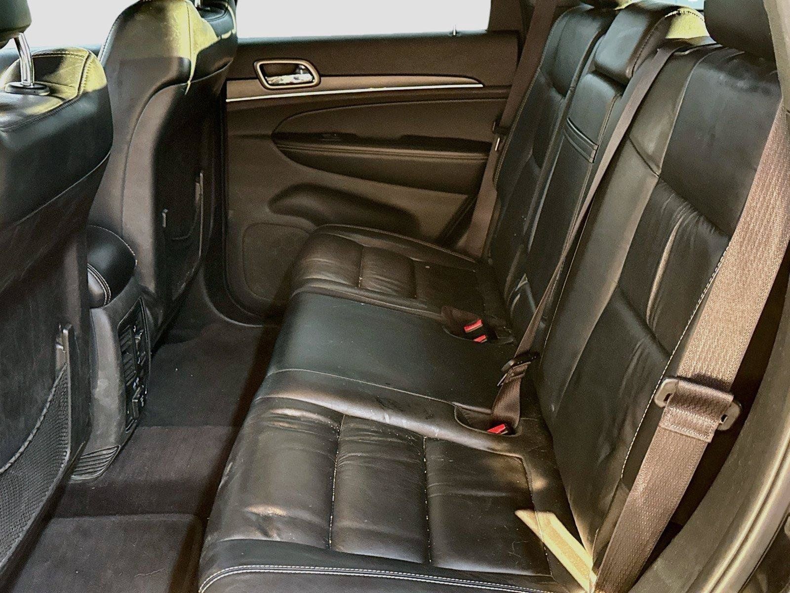 Used 2016 Jeep Grand Cherokee Limited AWD/4WD image 5