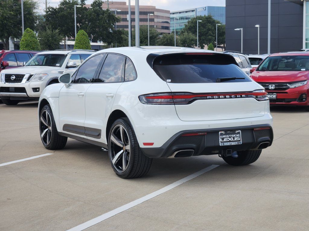 Used 2024 Porsche Macan Turbo AWD/4WD image 5
