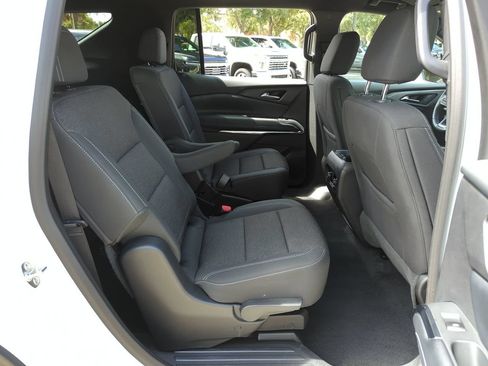 Certified 2026 Chevrolet Traverse LT FWD image 22