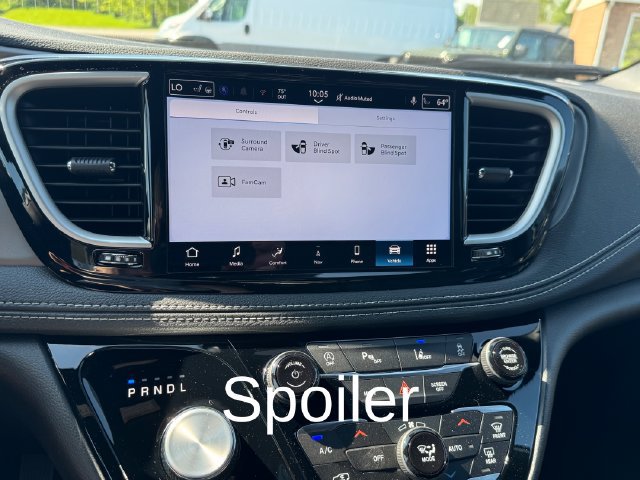 New 2027 Chrysler Pacifica Select w/ Family Tech Group FWD image 17