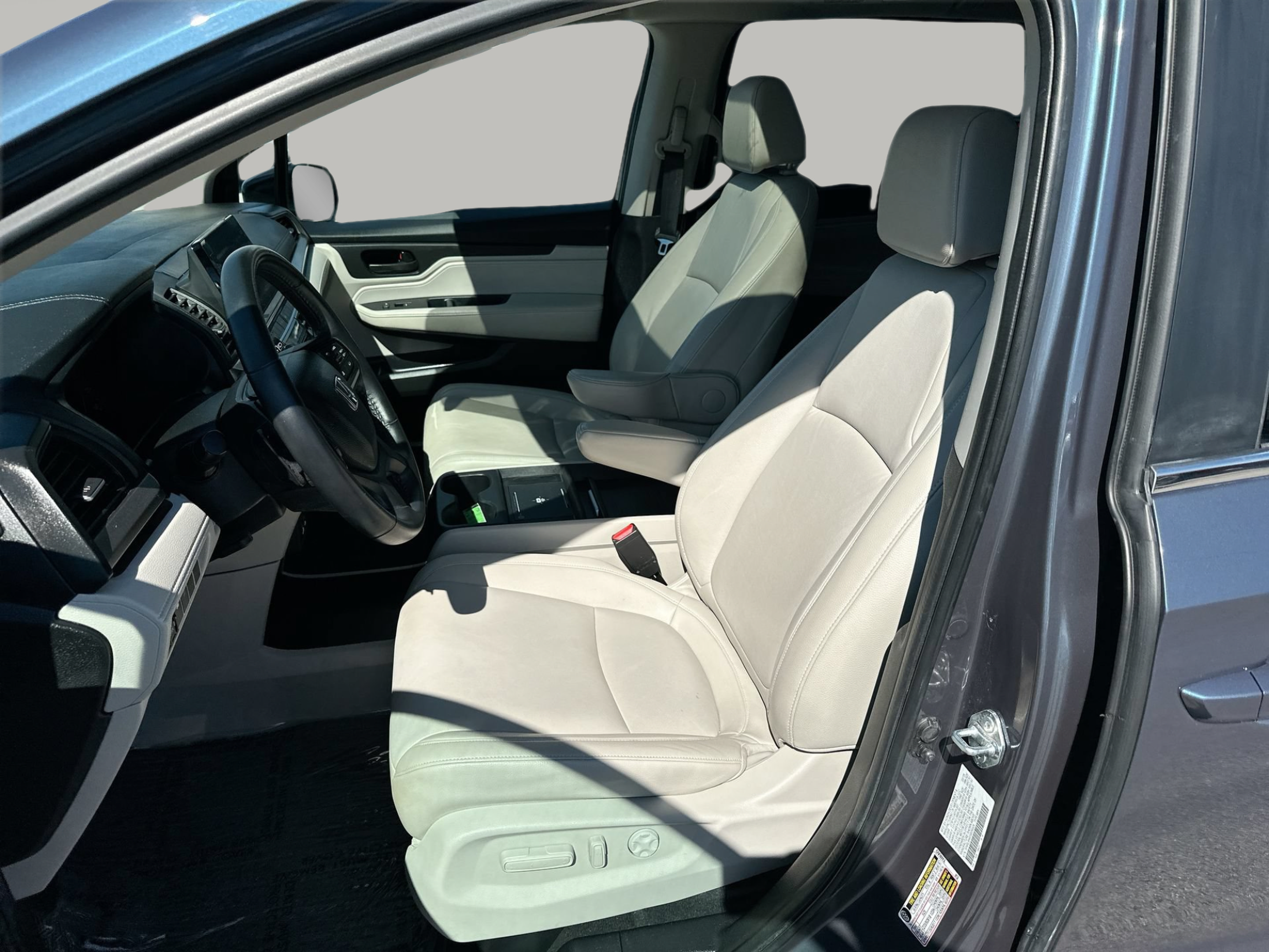 Used 2025 Honda Odyssey EX-L image 13