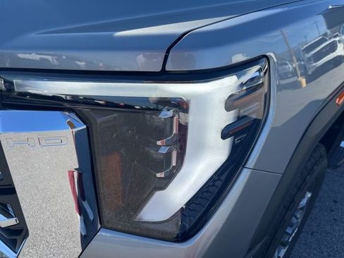 New 2025 GMC Sierra 2500 SLT w/ SLT Convenience Package image 12