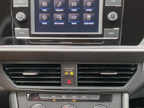 Used 2024 Volkswagen Jetta S FWD image 15