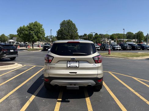 Used 2017 Ford Escape SE AWD/4WD image 5