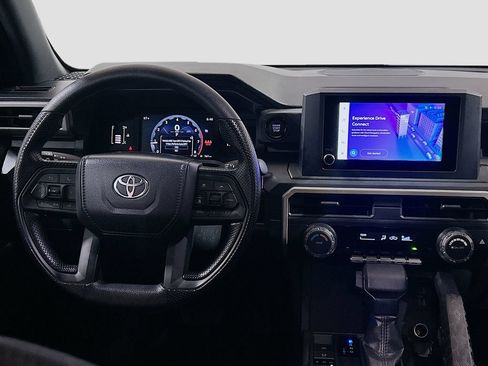 Used 2025 Toyota Tacoma SR AWD/4WD image 18