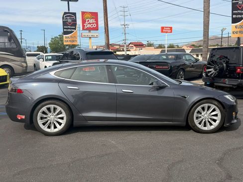 Used 2017 Tesla Model S 75D AWD/4WD image 8