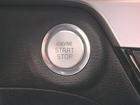 Certified 2023 Kia Telluride S w/ S Sunroof Package image 24