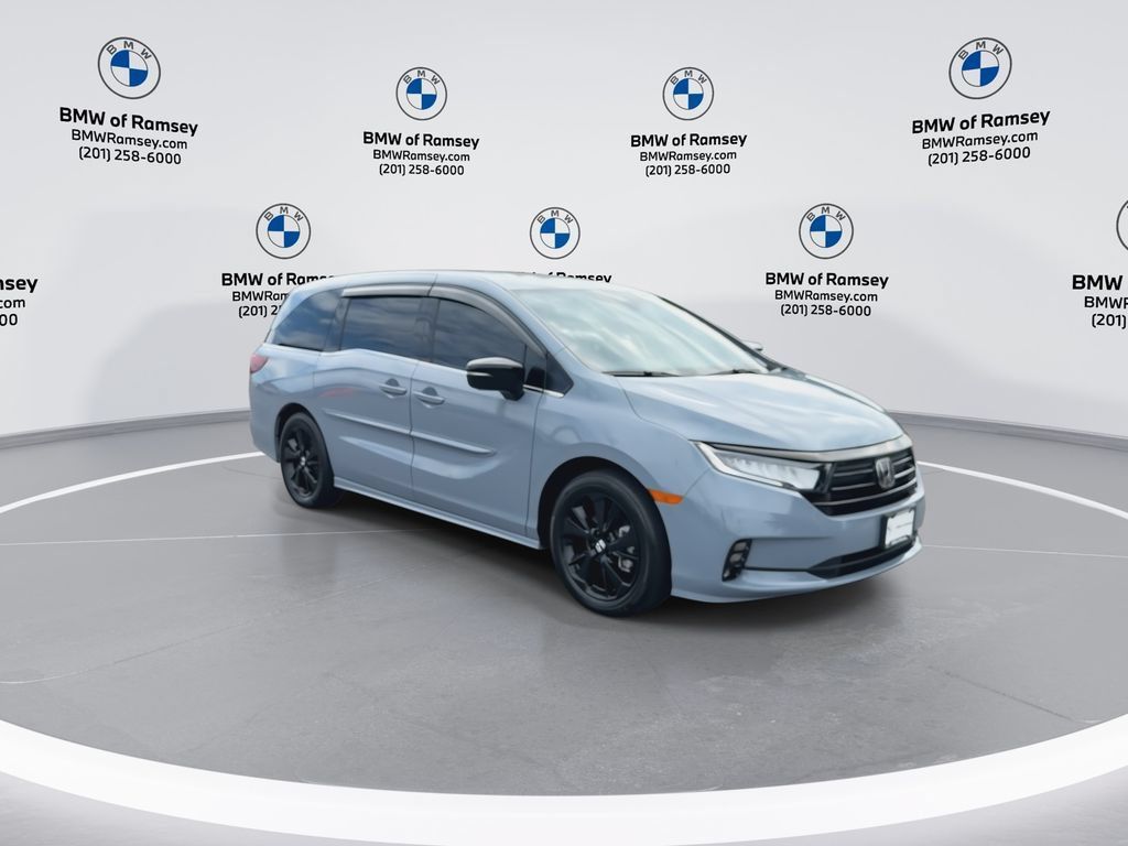 Used 2024 Honda Odyssey Sport image 2