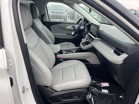 New 2025 Ford Explorer Active w/ Active Comfort Package image 11