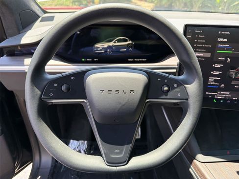 Used 2024 Tesla Model X AWD/4WD image 16