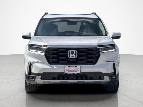 Used 2024 Honda Pilot Touring image 8