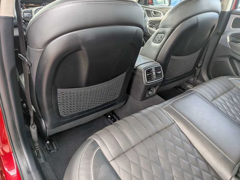 Used 2019 Genesis G70 2.0T Advanced w/ Dynamic Package AWD/4WD image 17