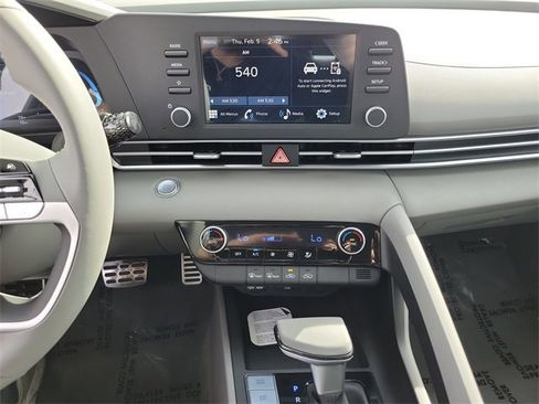 Used 2026 Hyundai Elantra Sport image 12