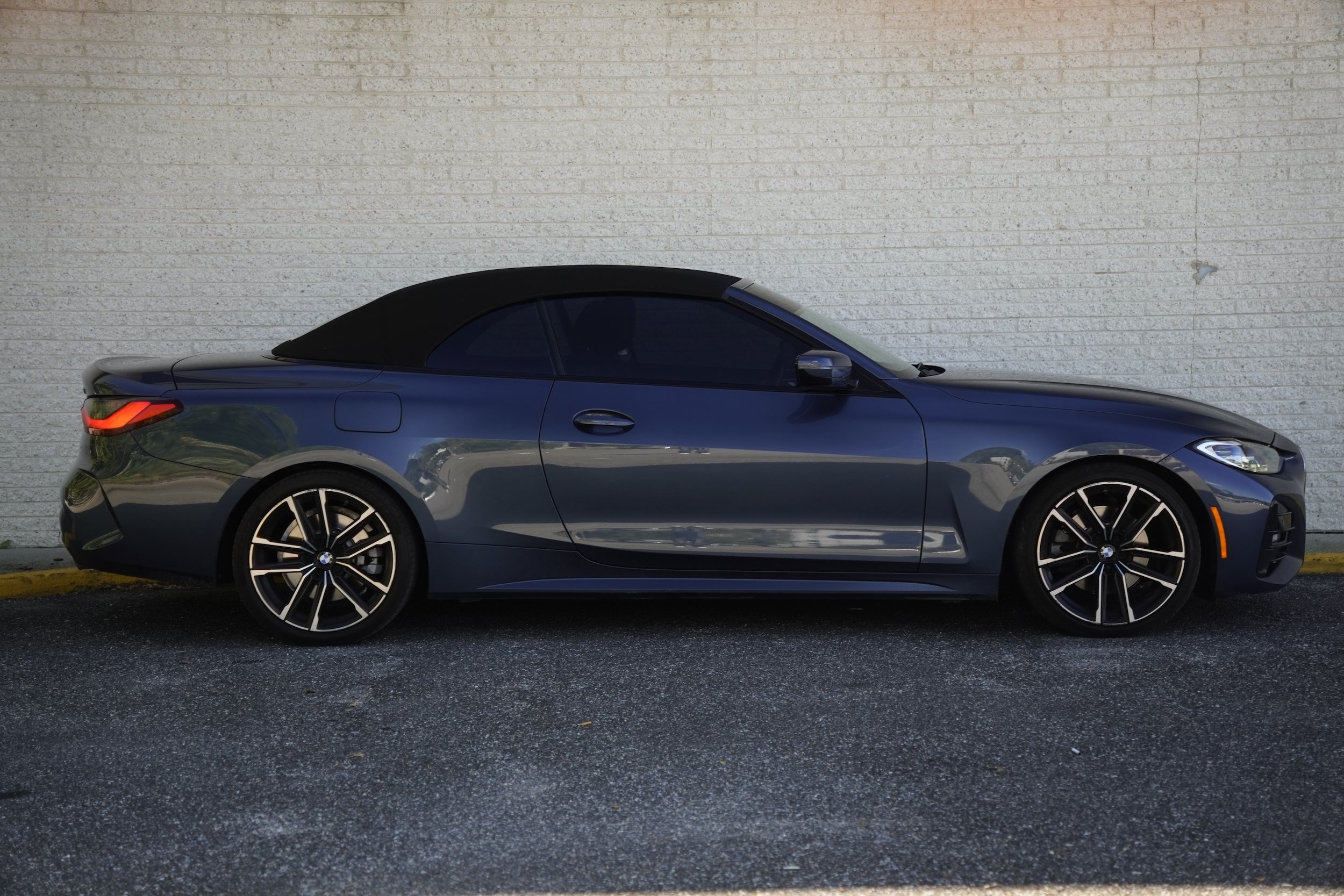 Used 2022 BMW 430i Convertible w/ M Sport Package RWD image 14
